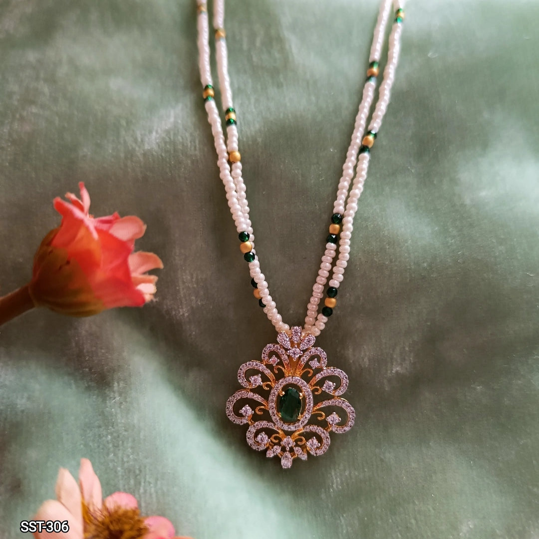 SST 306 |  REGAL PEARL AND EMERALD MANGALSUTRA
