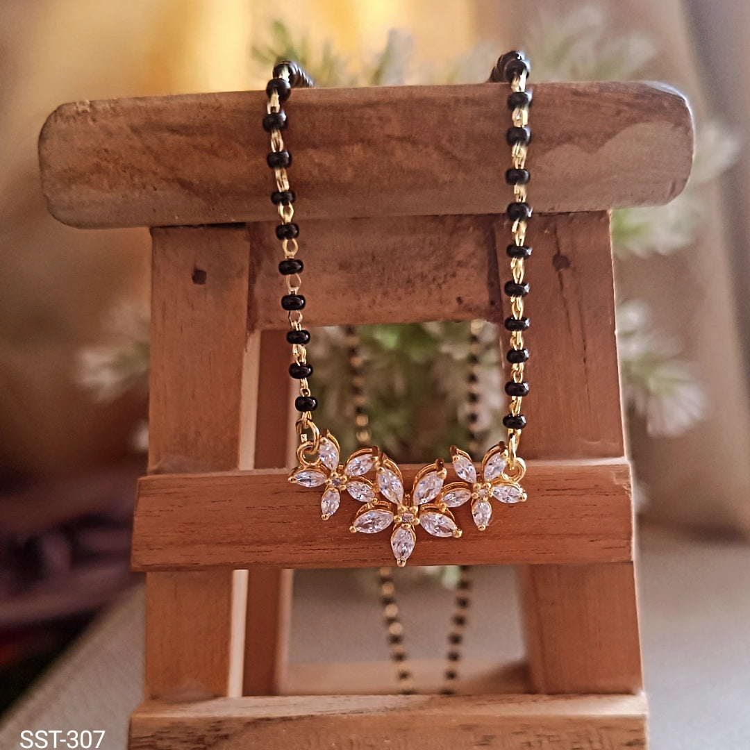 SST 307 | ELEGANT FLOWER-INSPIRED MANGALSUTRA
