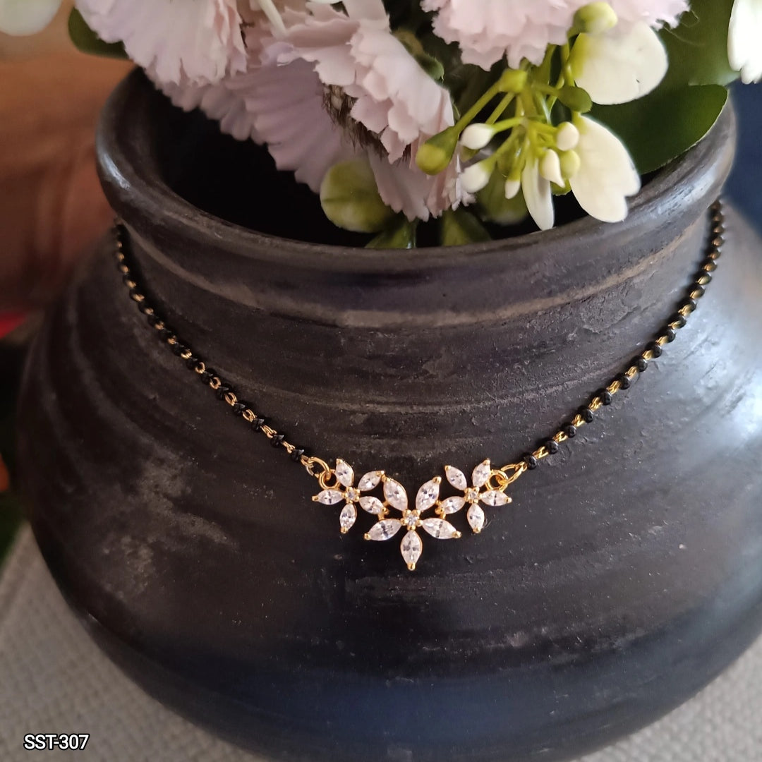 SST 307 | ELEGANT FLOWER-INSPIRED MANGALSUTRA