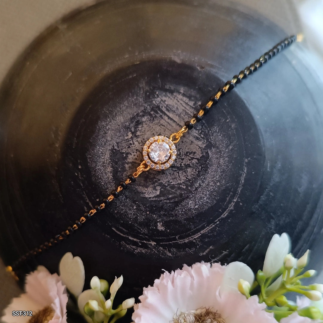 SST 312 | SPARKLING CENTER STONE HAND MANGALSUTRA