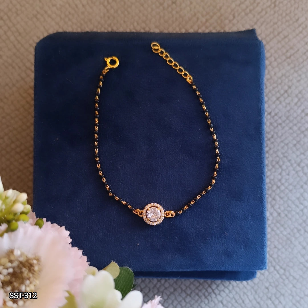 SST 312 | SPARKLING CENTER STONE HAND MANGALSUTRA