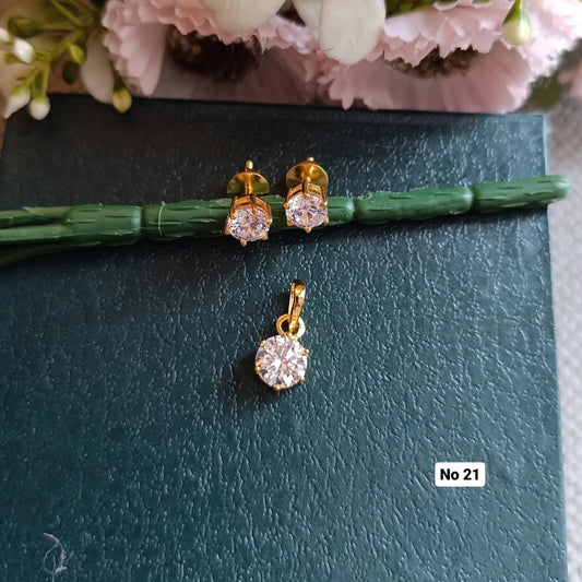 SST 192 | ROUND DIAMOND PENDANT AND EARRING SET