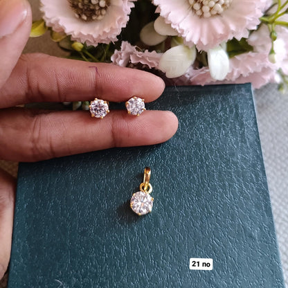 SST 192 | ROUND DIAMOND PENDANT AND EARRING SET