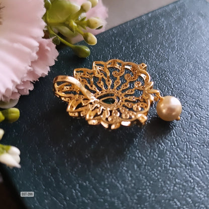 SST 286 | INTRICATE EMERALD AND PEARL PENDANT