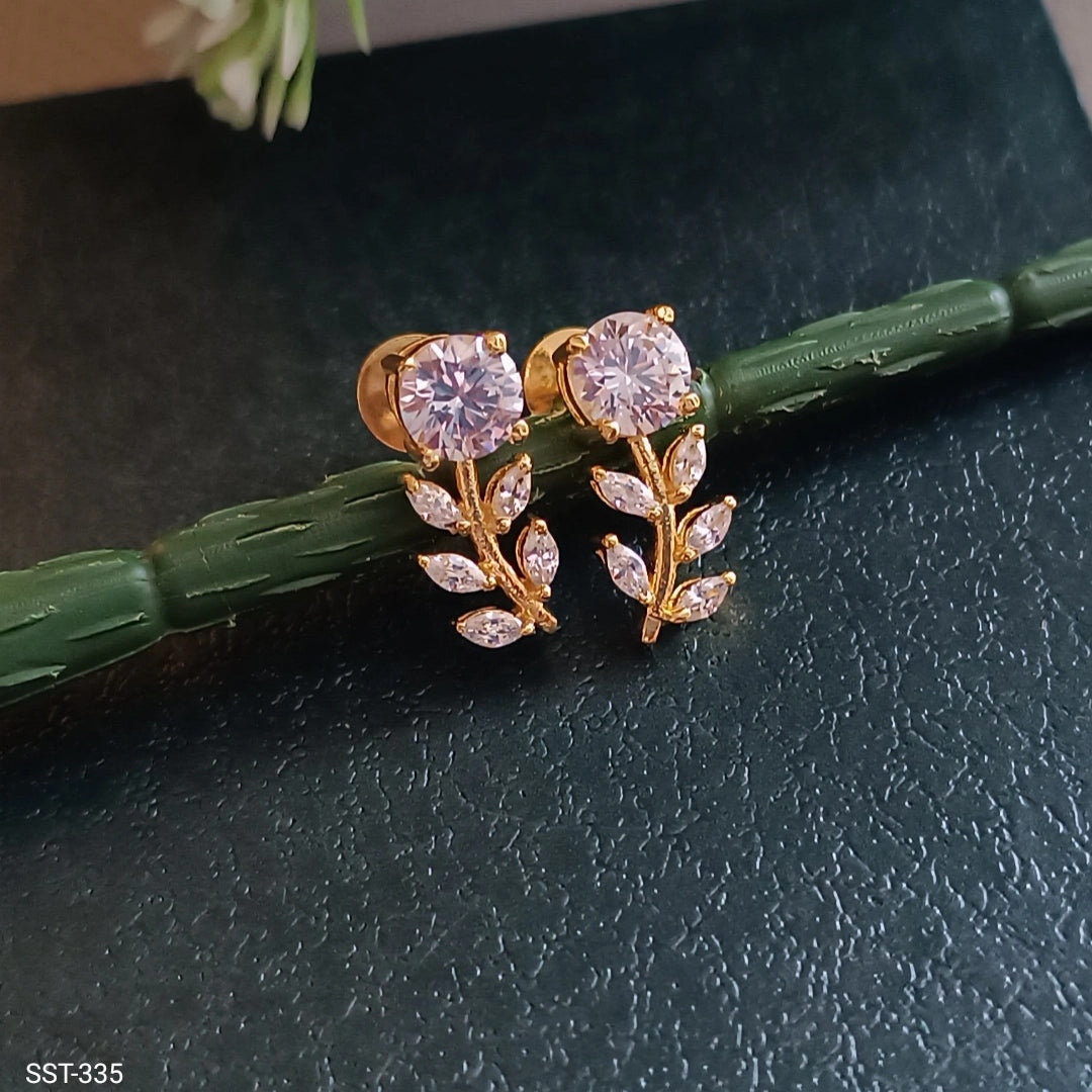 SST 335 | LEAF DESIGN EARRINGS