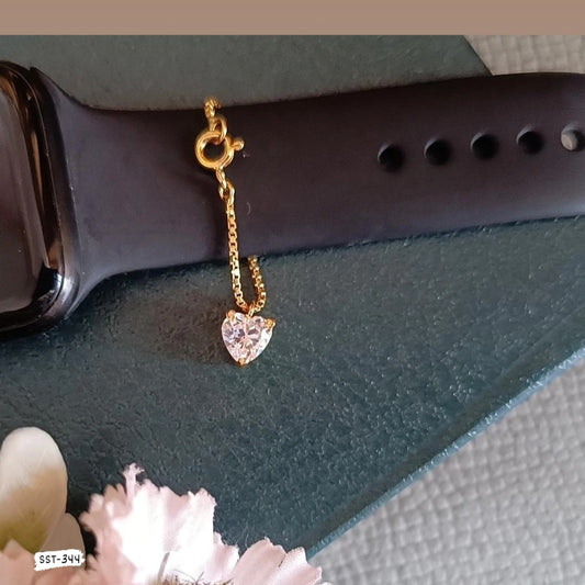 SST 344 |  TRAINGLE STUD WATCH CHARM