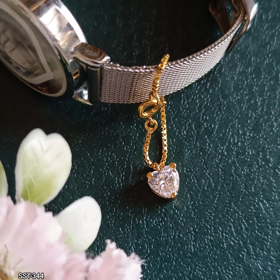 SST 344 |  TRAINGLE STUD WATCH CHARM