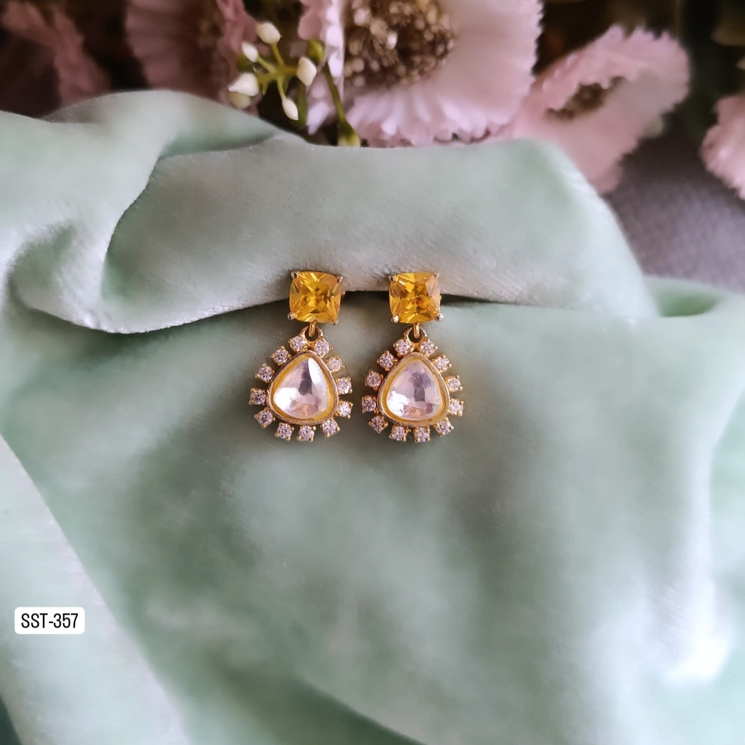 SST 357 |  ELEGANT YELLOW STONE DROP EARRINGS