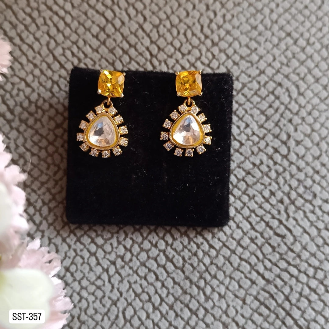 SST 357 |  ELEGANT YELLOW STONE DROP EARRINGS