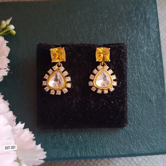 SST 357 |  ELEGANT YELLOW STONE DROP EARRINGS