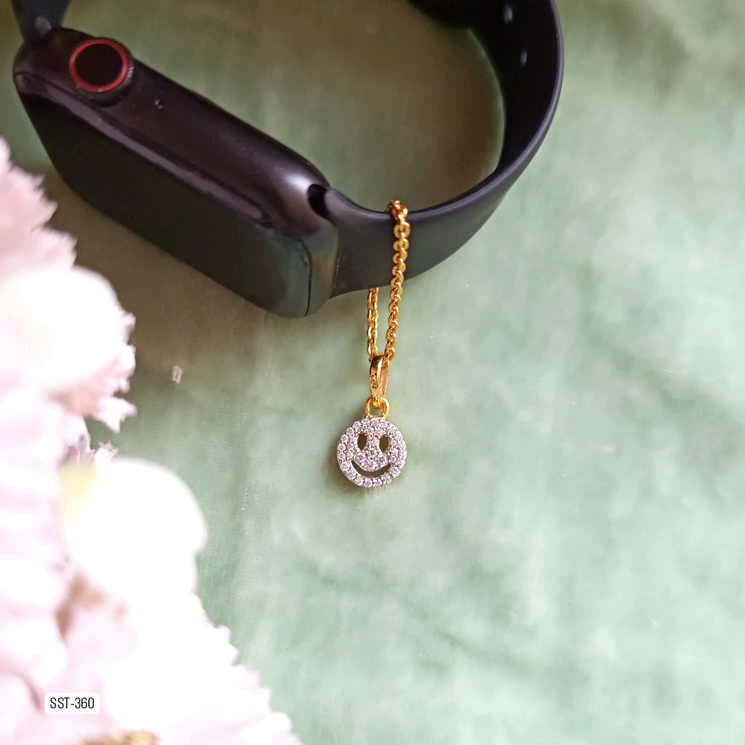 SST 360 | PLAYFUL SMILEY WATCH CHARM