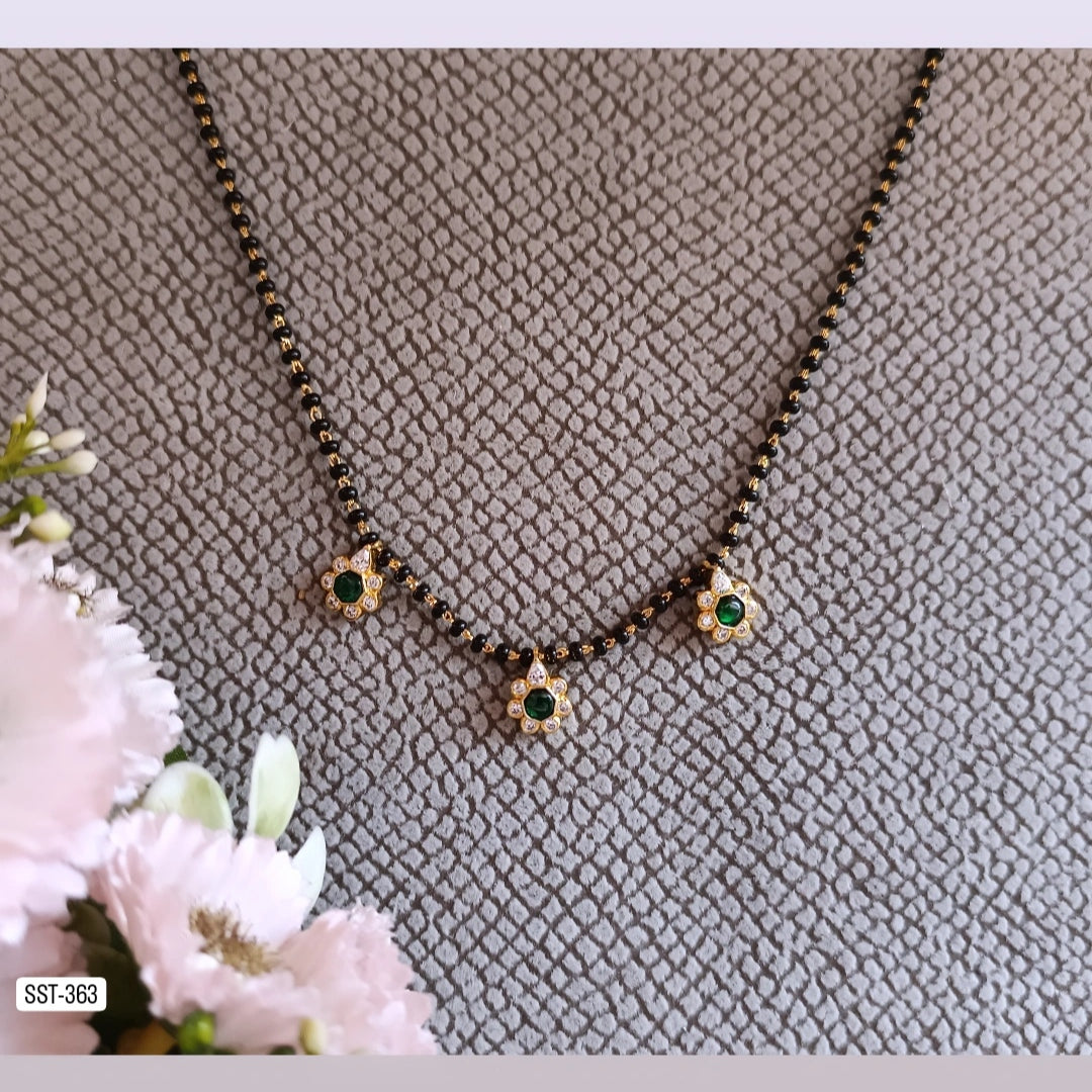 SST 363 | ELEGANT GREEN STONE MANGALSUTRA