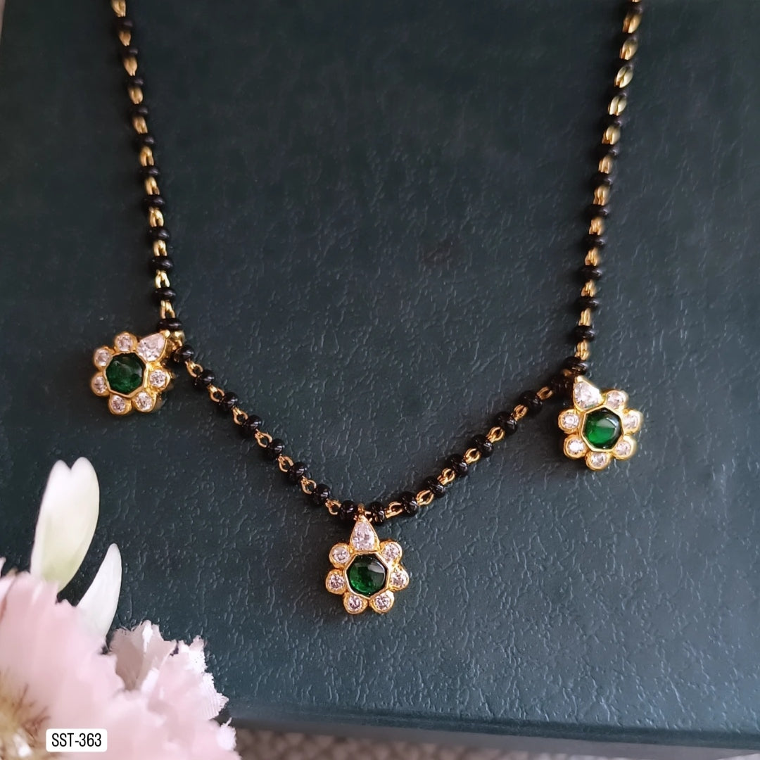 SST 363 | ELEGANT GREEN STONE MANGALSUTRA