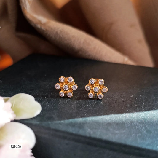 SST 369 |  SPARKLING FLOWER EARRINGS