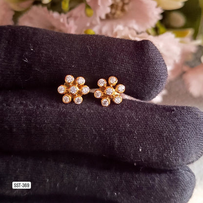 SST 369 |  SPARKLING FLOWER EARRINGS