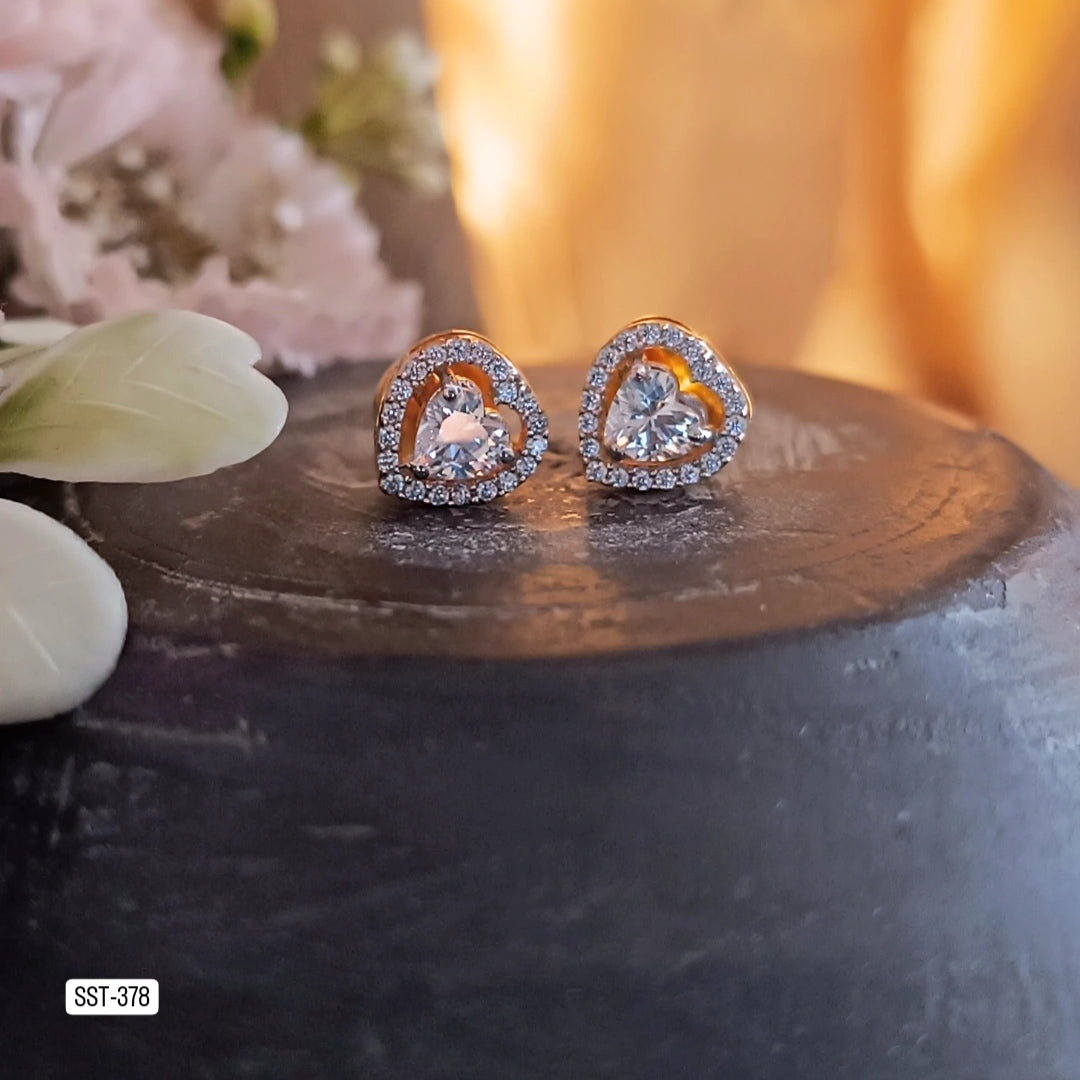 SST 378 | HEART SPARKLING STUD EARRINGS