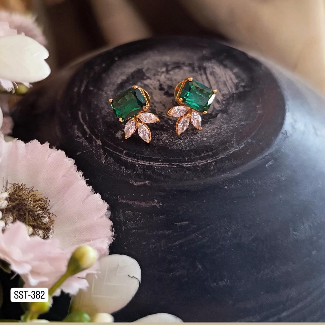 SST 382 | EMERALD AND LEAF EARRINGS
