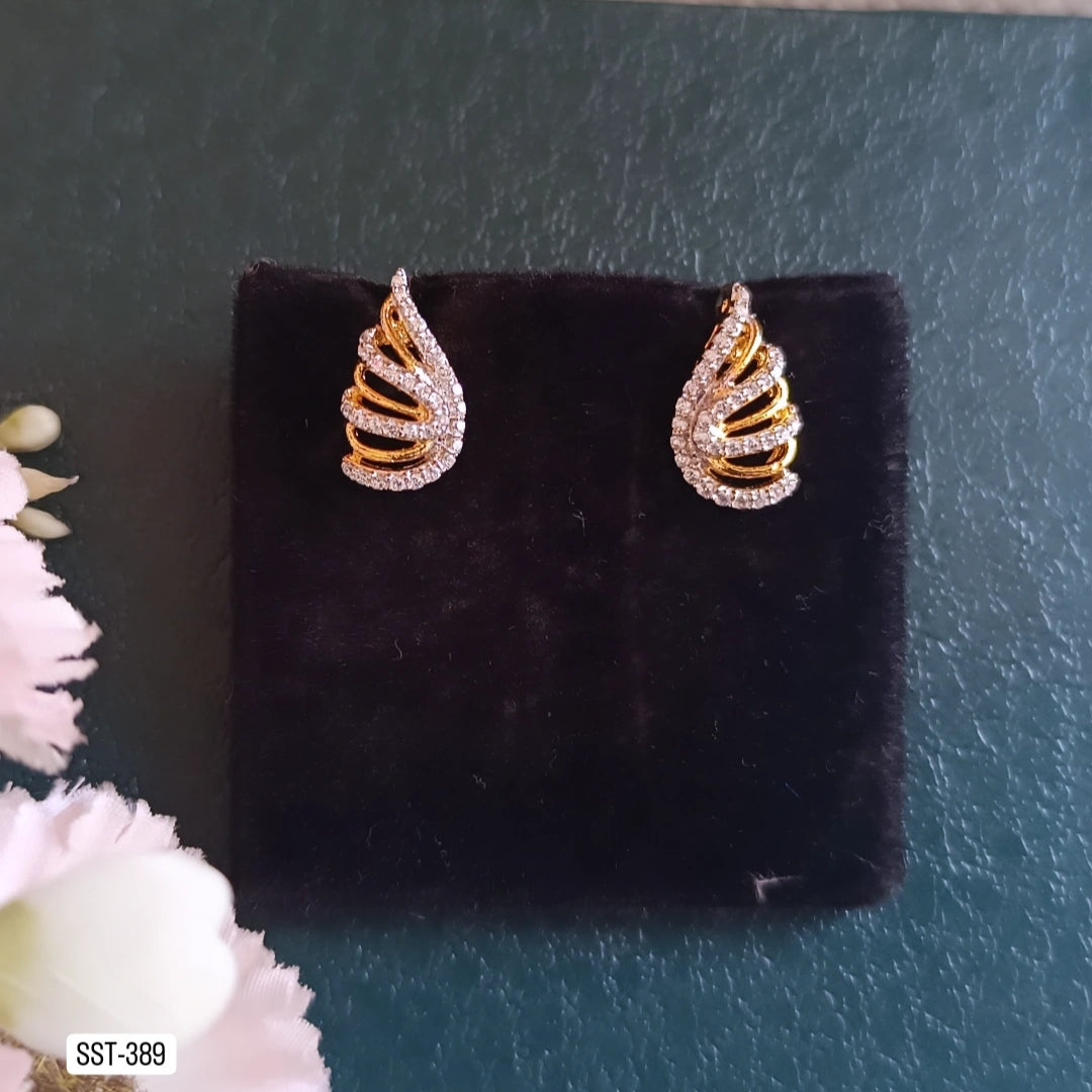 SST 389 | ELEGANT WING DESIGN EARRINGS