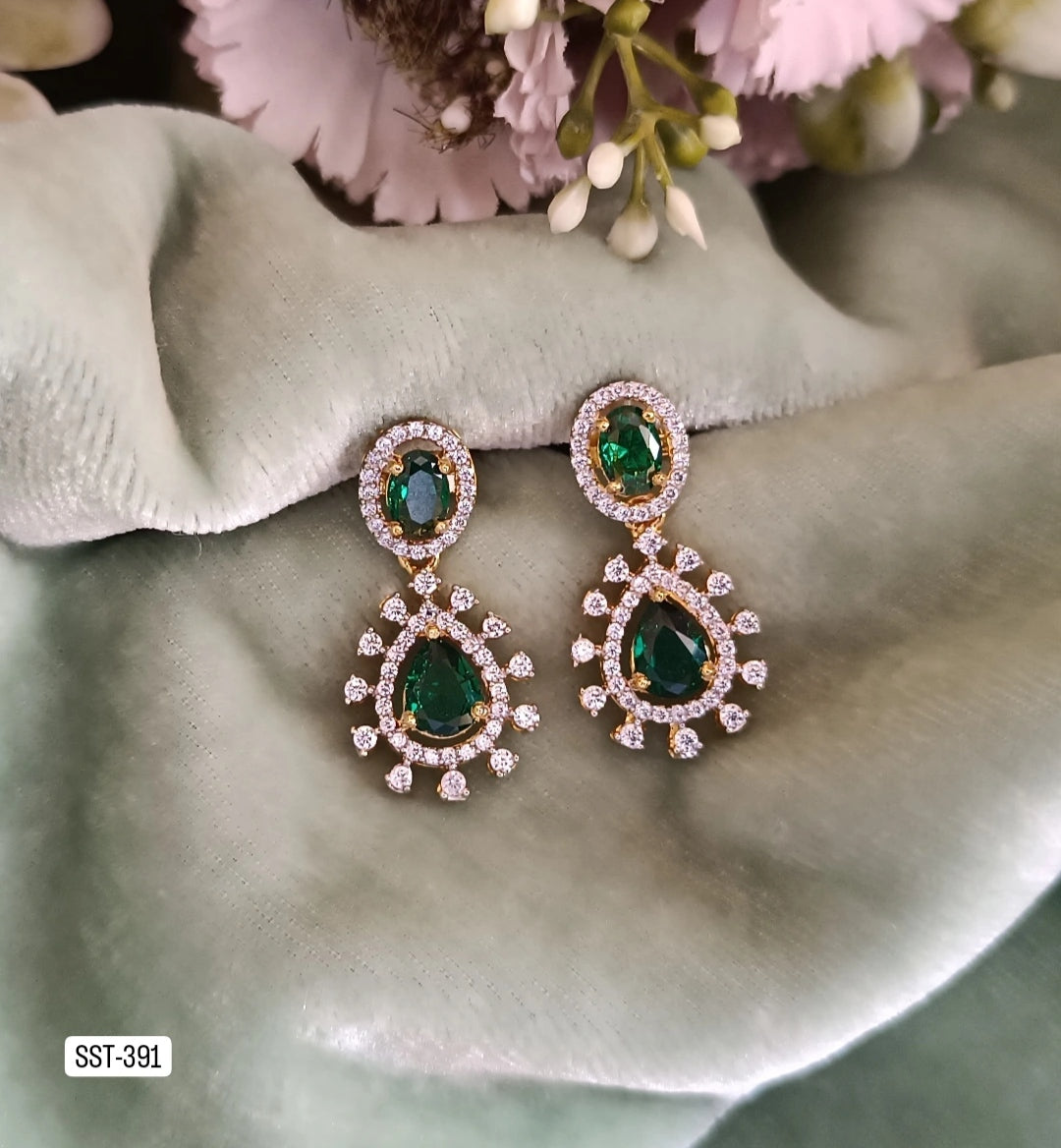 SST 391 | ELEGANT GREEN STONE DROPS EARRINGS