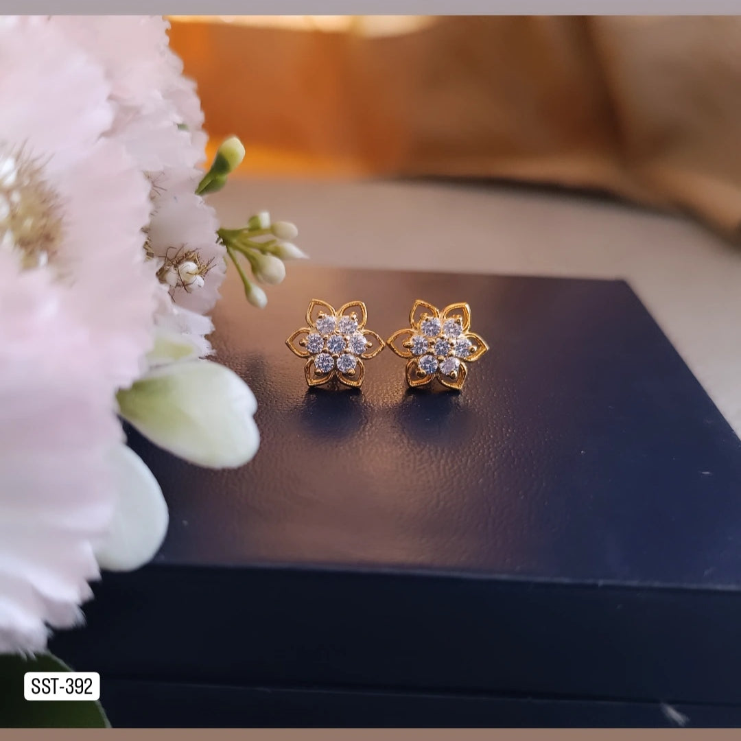 SST 392 | FLOWER STUD EARRINGS
