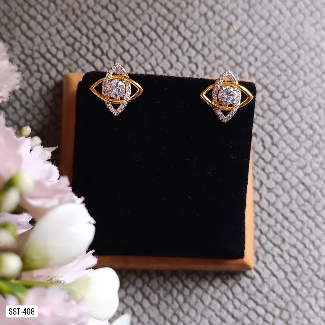 SST 408 |  DIAMOND-STYLE STUD EARRINGS