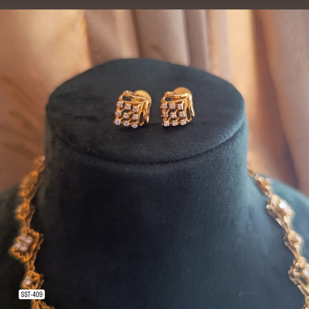 SST 409 | INTRICATE DESIGN NECKLACE AND EARRING SET