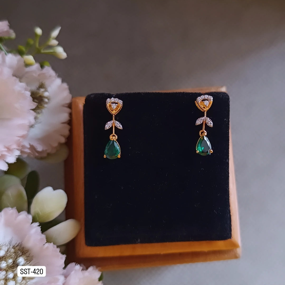 SST 420 |  ELEGANT FLOWER DROP EARRINGS