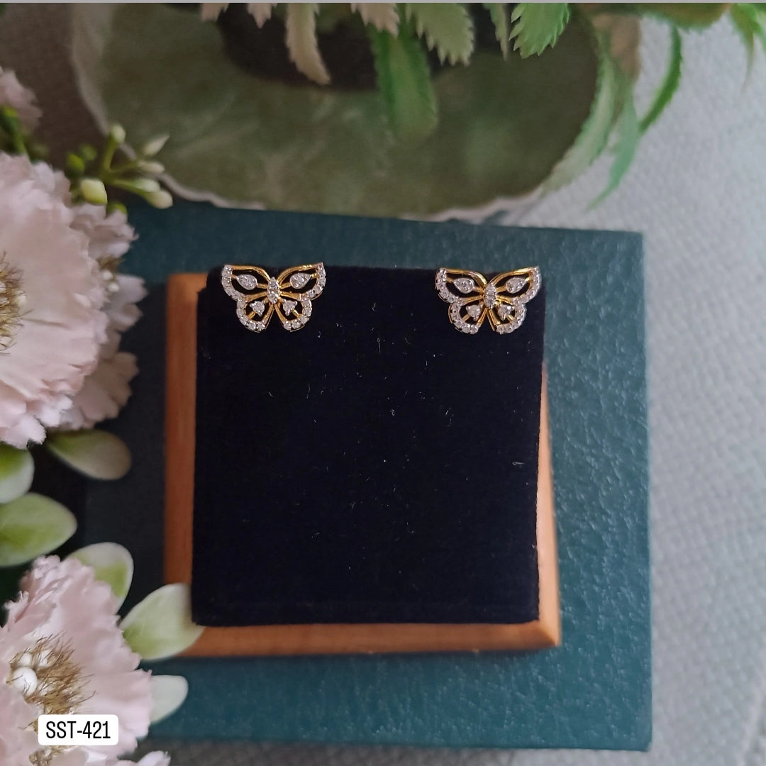 SST 421 | CHARMING BUTTERFLY STUD EARRINGS