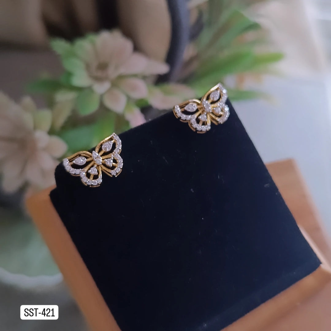 SST 421 | CHARMING BUTTERFLY STUD EARRINGS