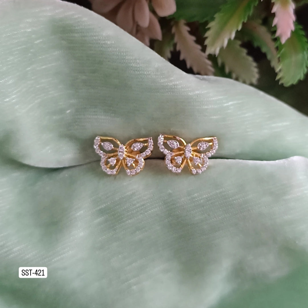 SST 421 | CHARMING BUTTERFLY STUD EARRINGS