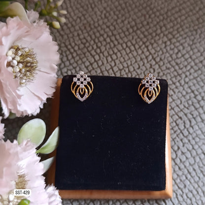 SST 429 | ELEGANT FLOWER DESIGN EARRINGS