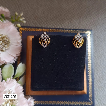 SST 429 | ELEGANT FLOWER DESIGN EARRINGS