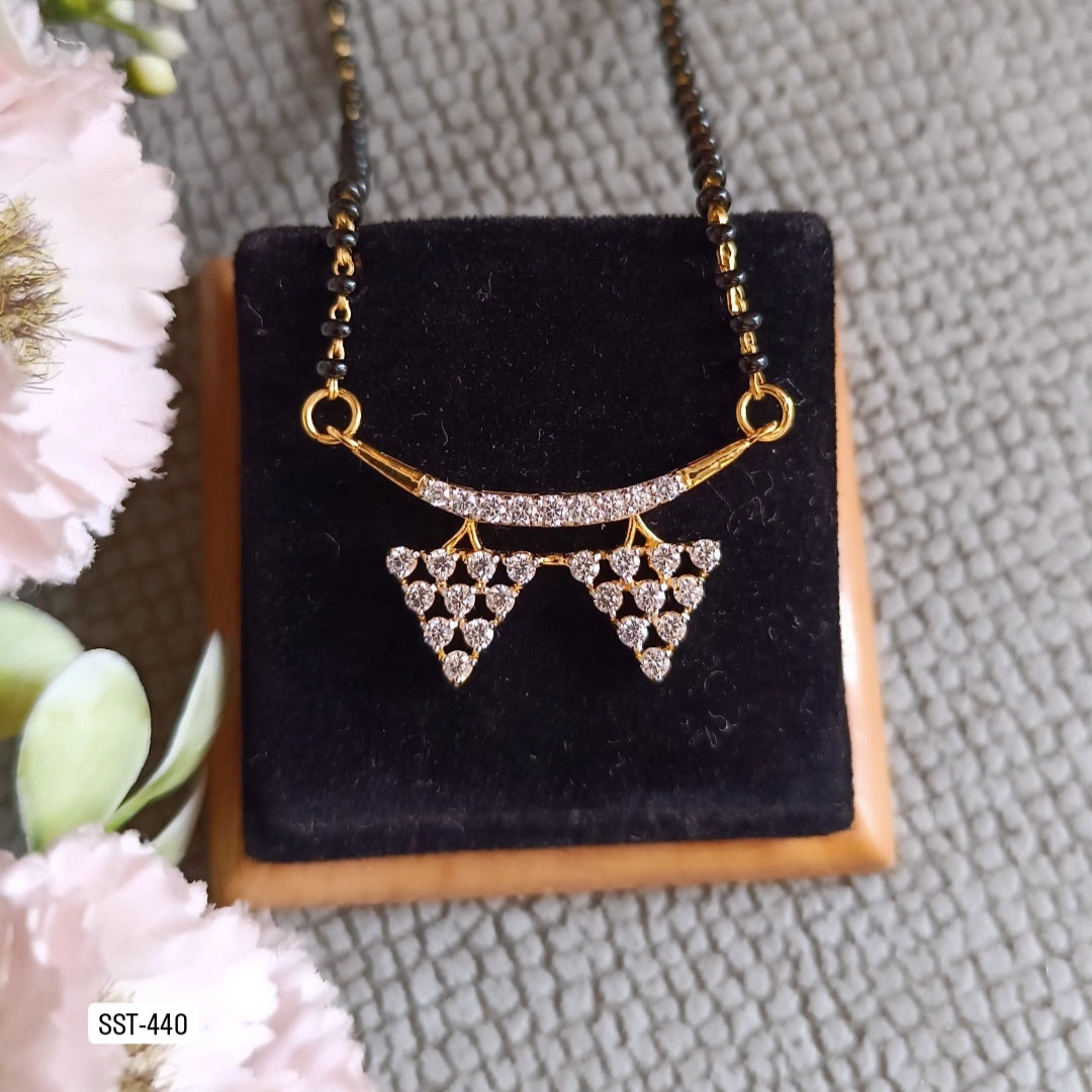 SST 440 | TRIANGLE PENDENT MANGALSUTRA