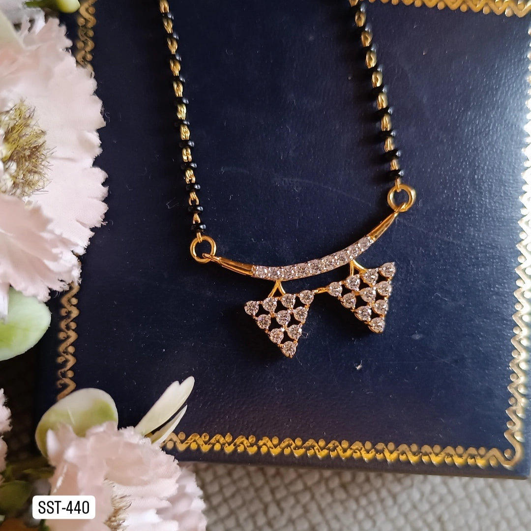 SST 440 | TRIANGLE PENDENT MANGALSUTRA