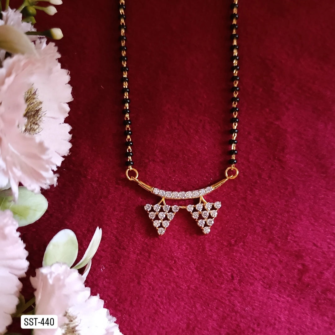 SST 440 | TRIANGLE PENDENT MANGALSUTRA