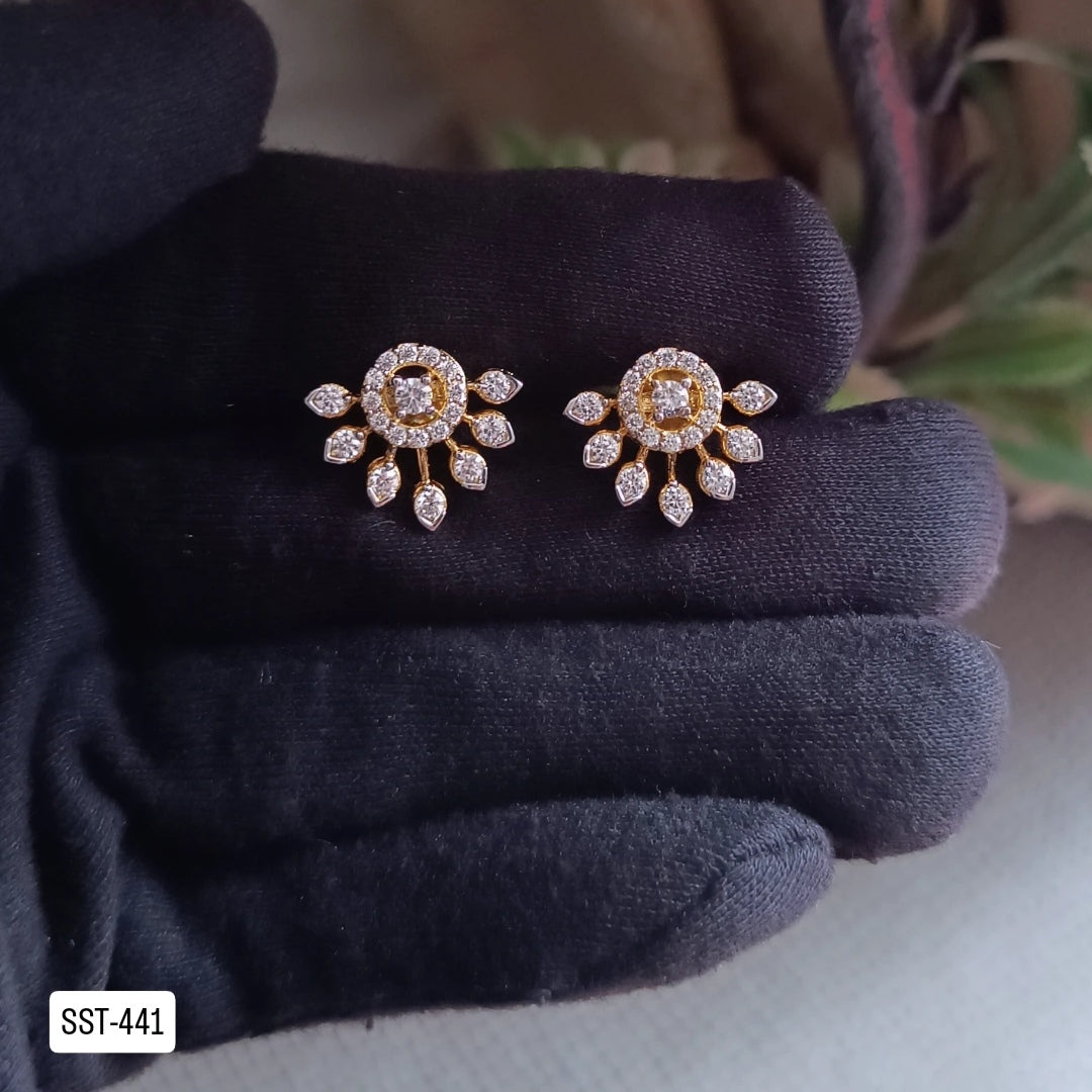 SST 441 | ELEGANT SUNBURST STUD EARRINGS