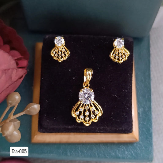 Tsa 005 | PENDANT AND EARRING SET