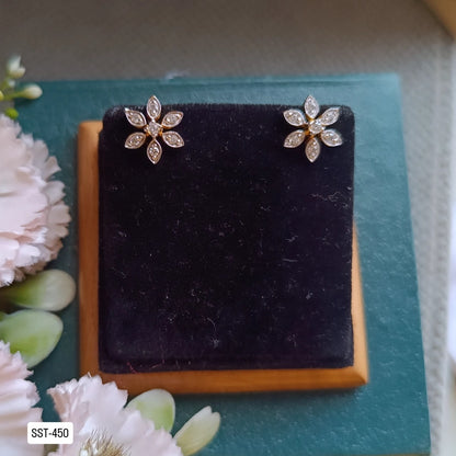 SST 450 | DELICATE FLOWER STUD EARRINGS