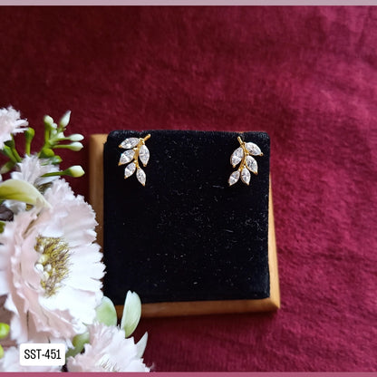 SST 451 | SPARKLING LEAF STUD EARRINGS