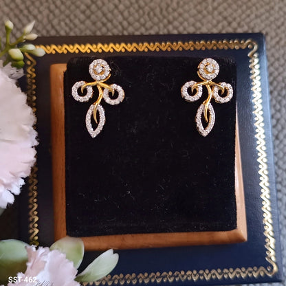 SST 462 |  ELEGANT FLORAL DESIGN STUD EARRINGS