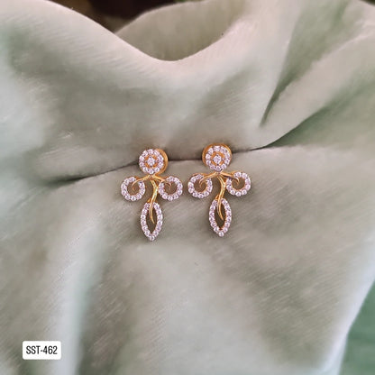 SST 462 |  ELEGANT FLORAL DESIGN STUD EARRINGS