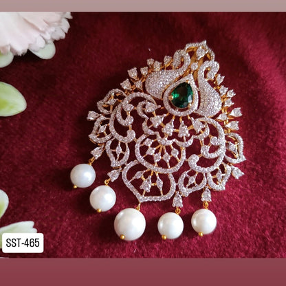 SST 465 | EMERALD AND PEARL PENDENT