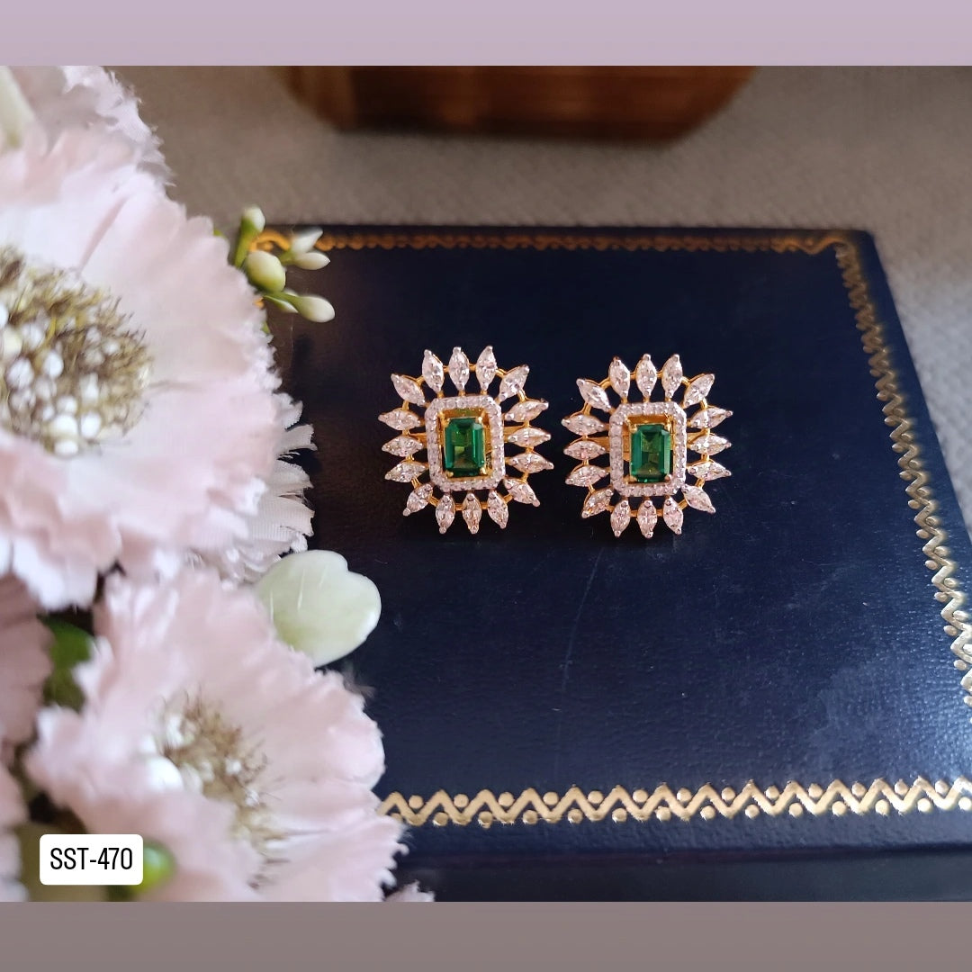 SST 470 | EMERALD CZ SQUARE STUD EARRINGS