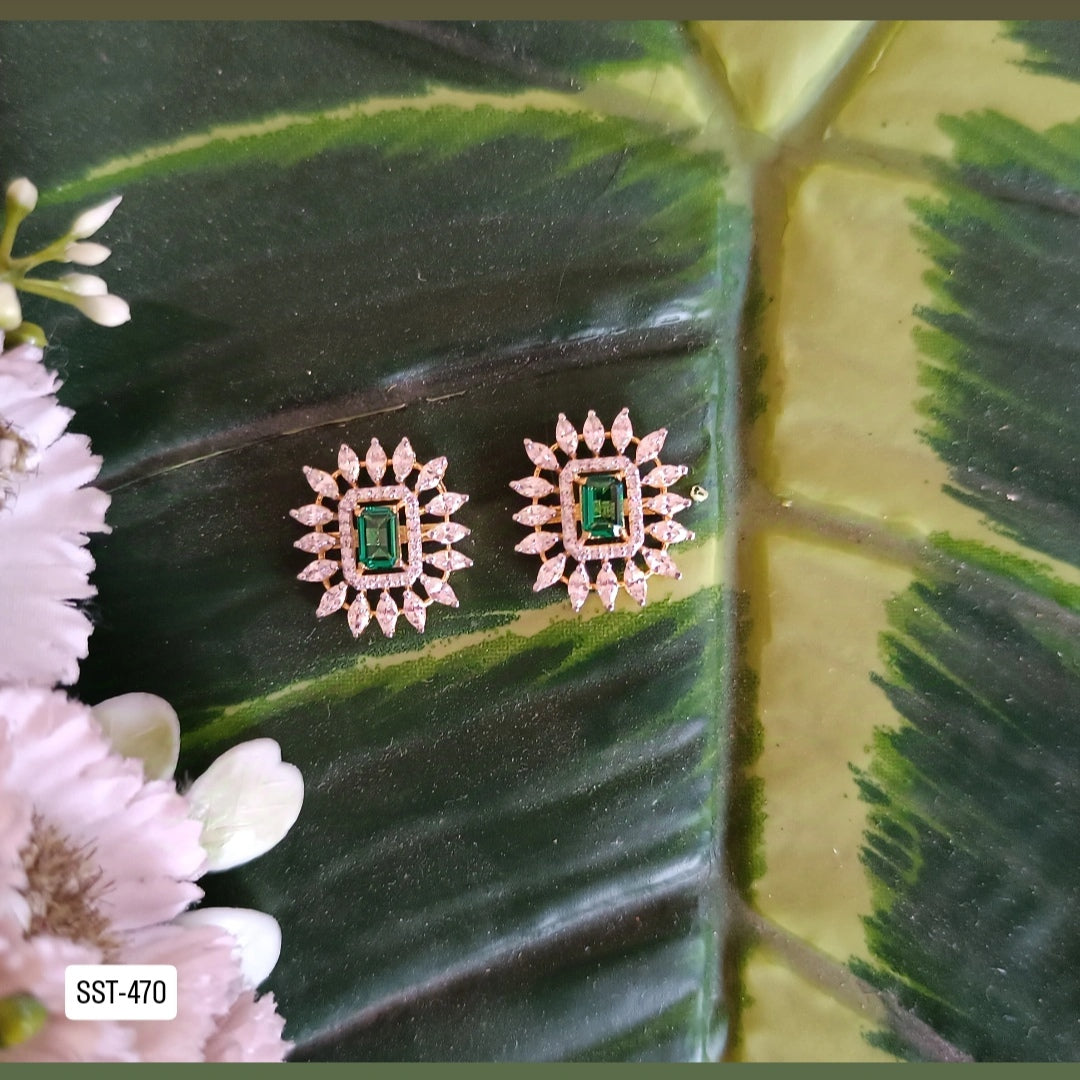 SST 470 | EMERALD CZ SQUARE STUD EARRINGS