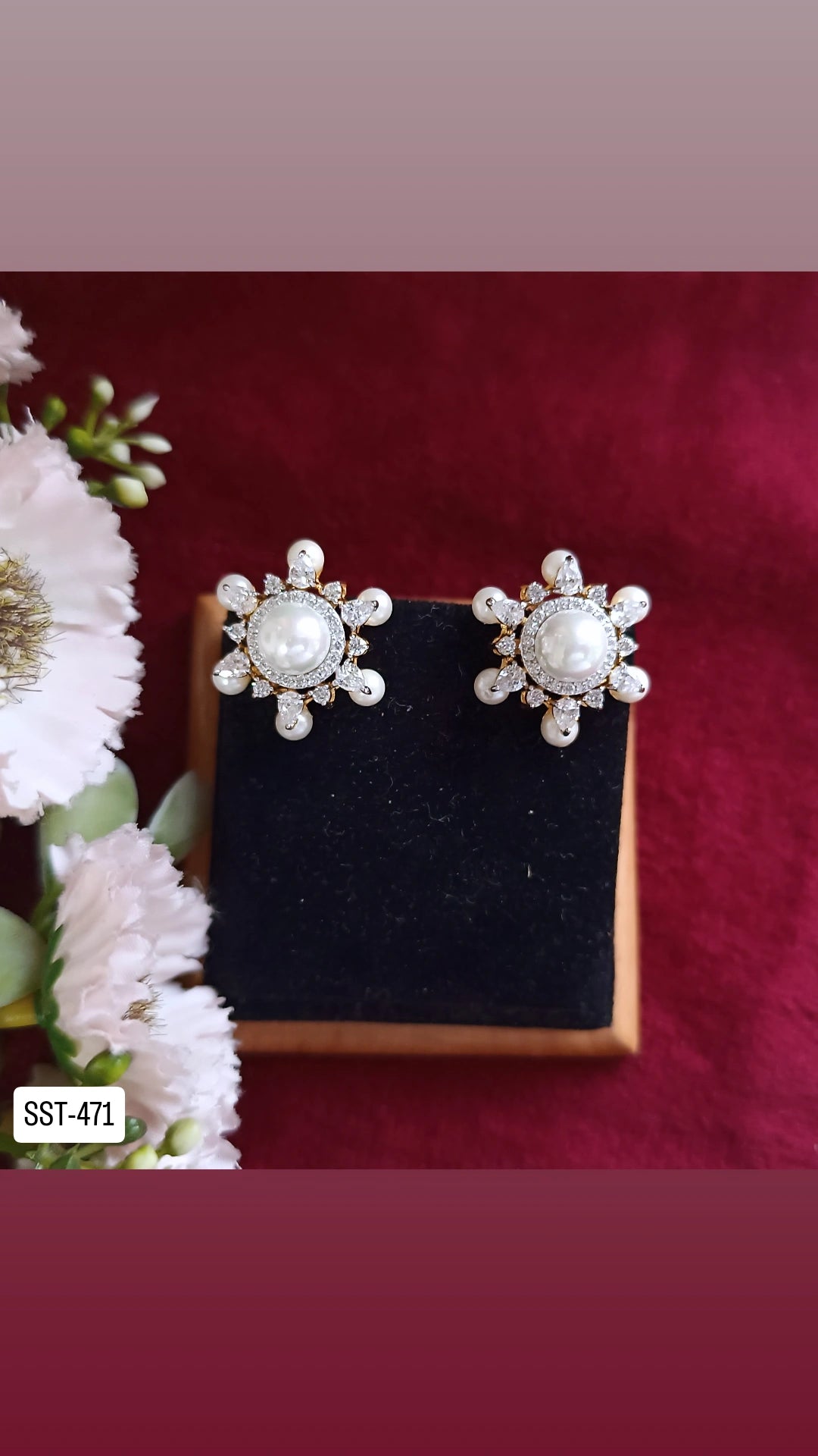 SST 471 | PEARL FLOWER STUD EARRINGS - ELEGANT SPARKLE