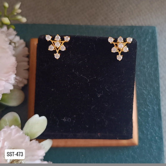 SST 473 | TRIANGLE STUD EARRINGS - MINIMALIST SPARKLE