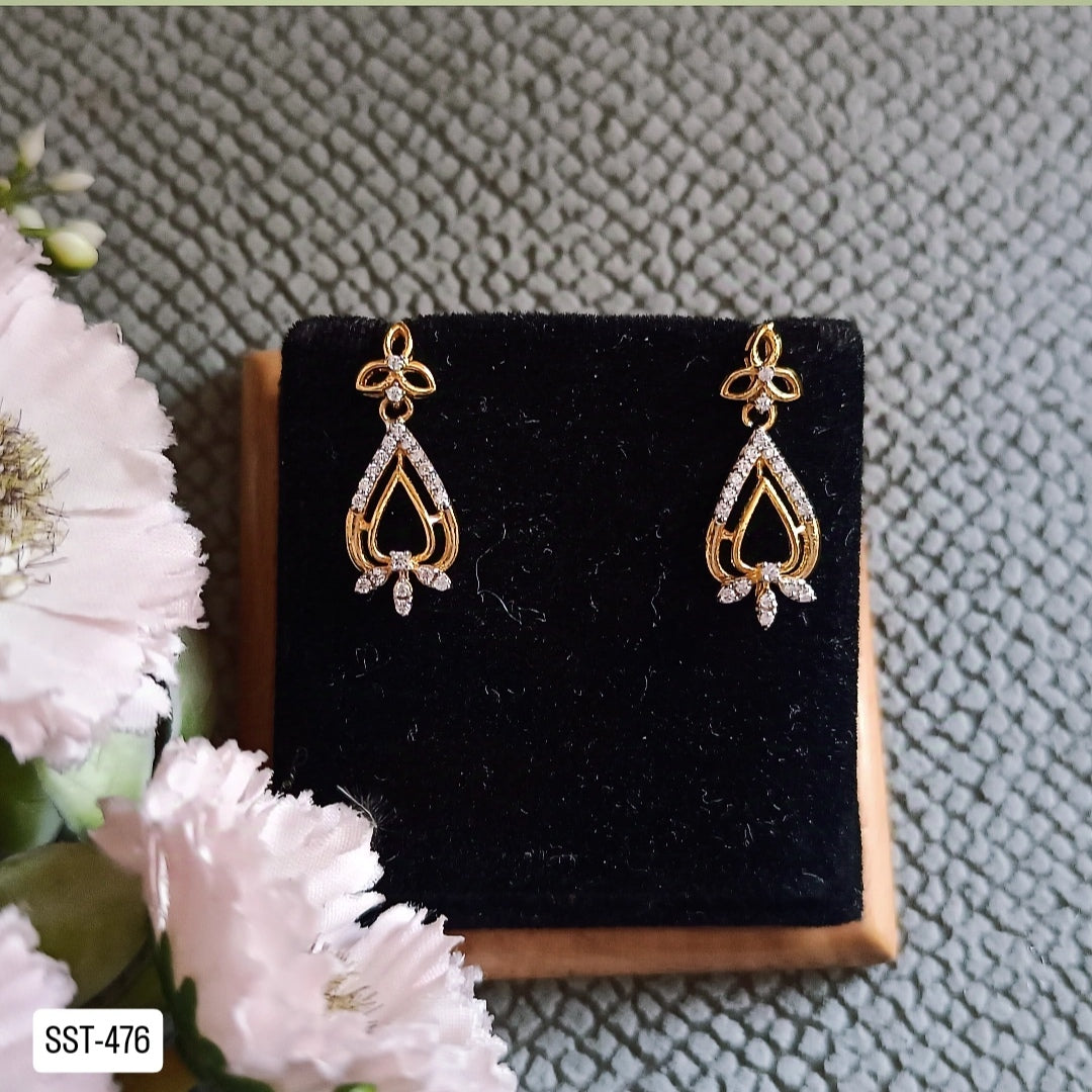 SST 476 | CZ TEARDROP DANGLER EARRINGS - DELICATE SPARKLE
