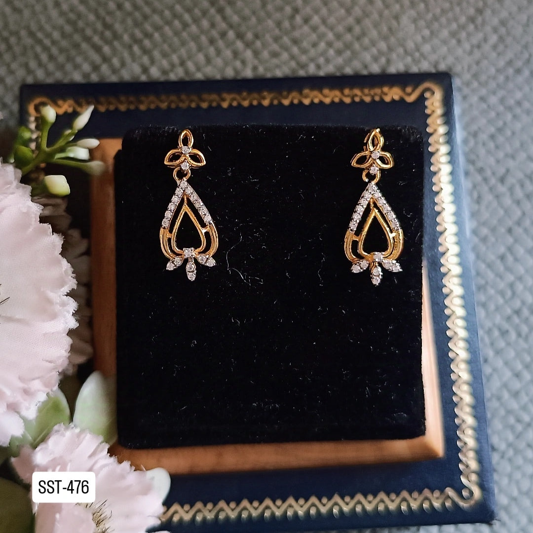 SST 476 | CZ TEARDROP DANGLER EARRINGS - DELICATE SPARKLE