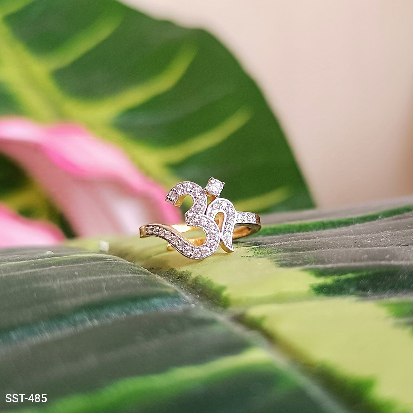 SST 485 | ELEGANT DIAMOND STUDDED OM RING