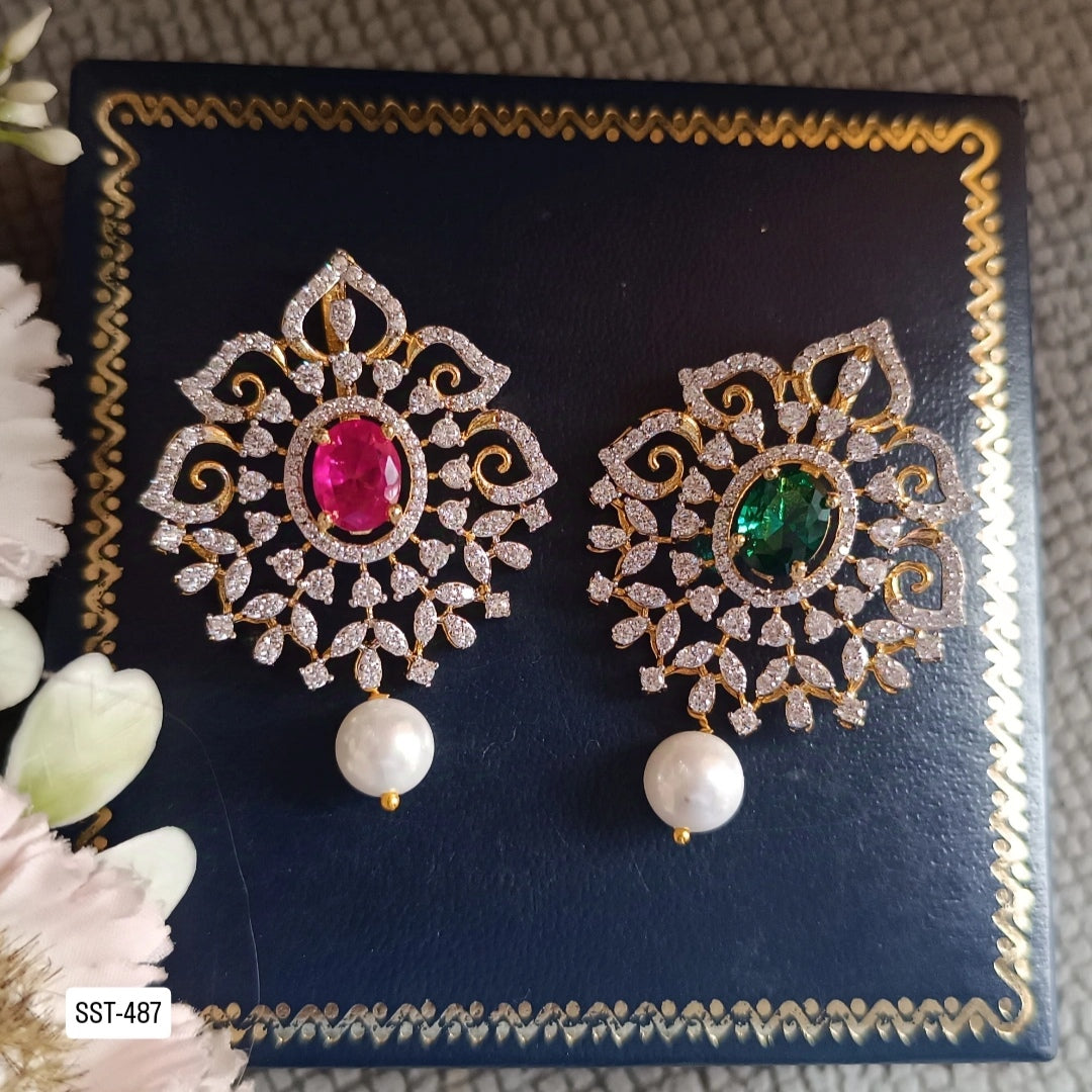 SST 487 | OPULENT FLORAL PENDENT